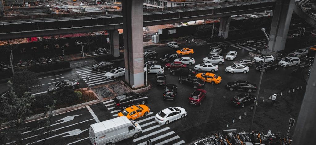 Photo Free Traffic into Paid Customers